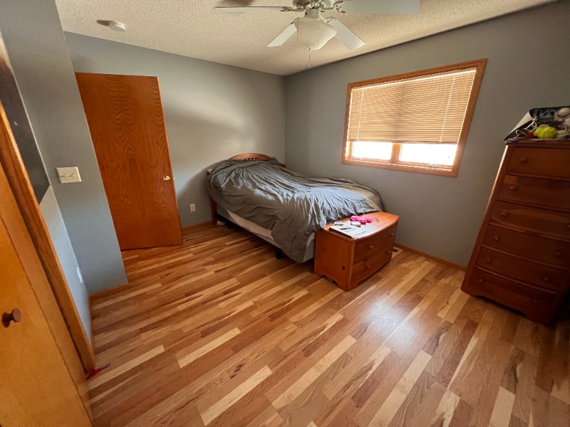 Building Photo - 9 Meadowlark Dr