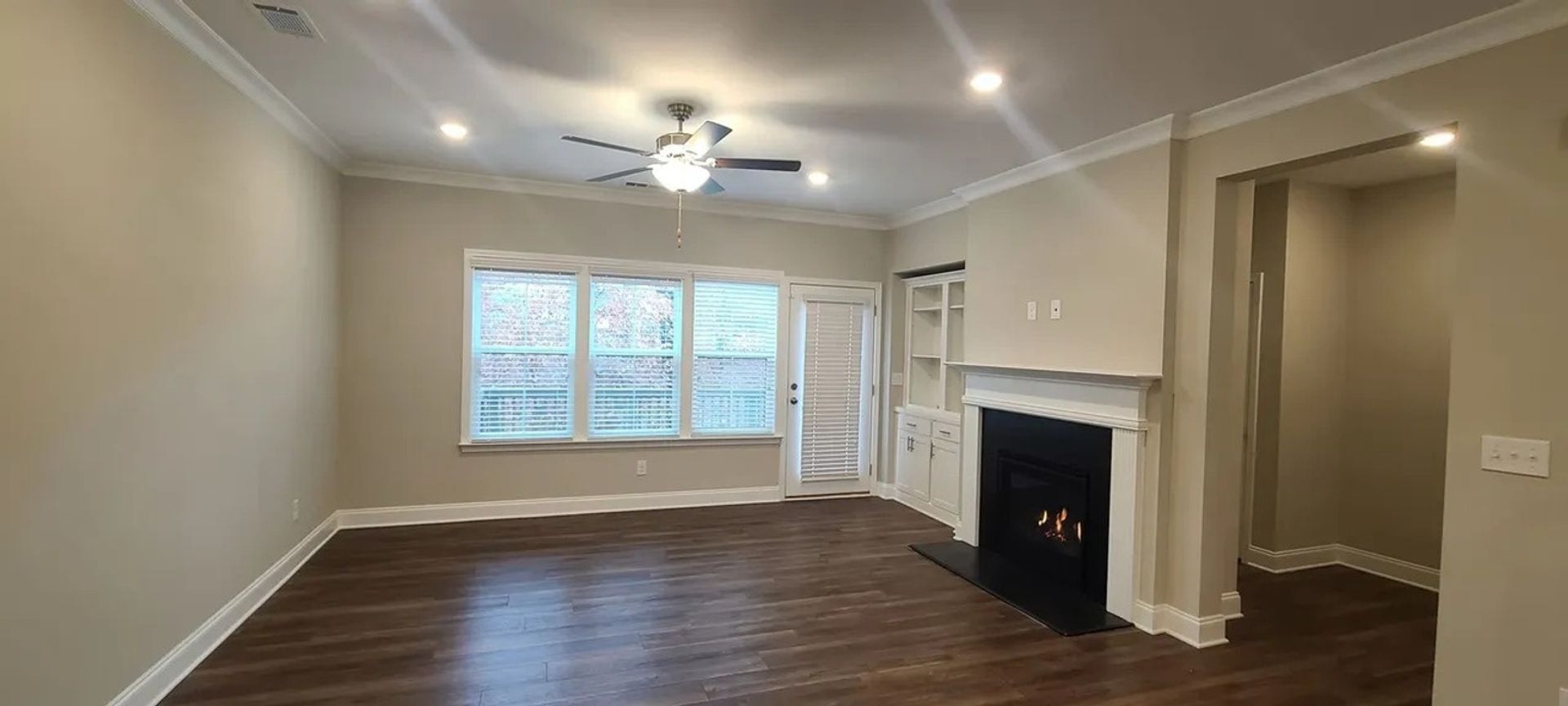 Building Photo - 4560 Mikajack Dr SE