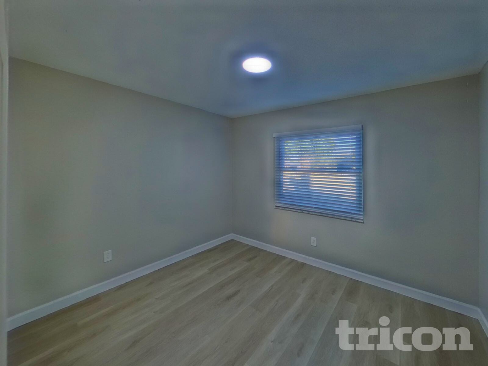 Building Photo - 902 Check Pl