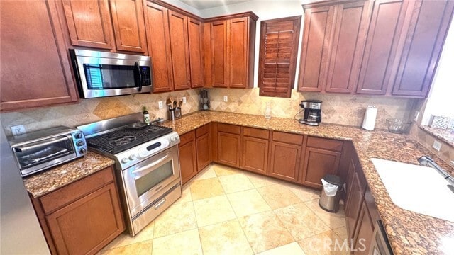 Building Photo - 52202 Rosewood Ln