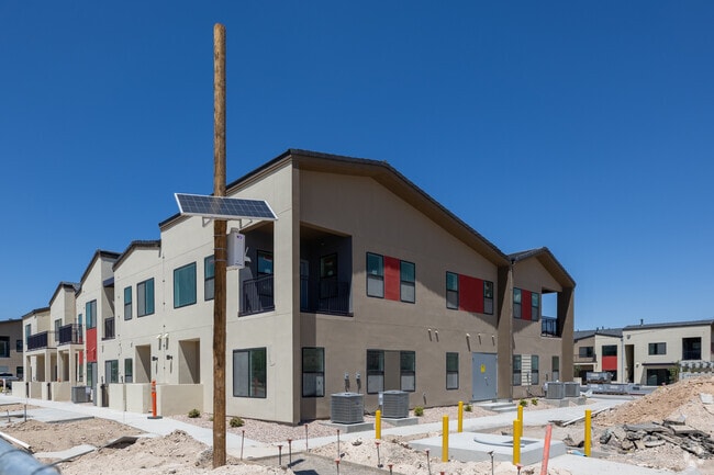 Building Photo - Vegas View Flats