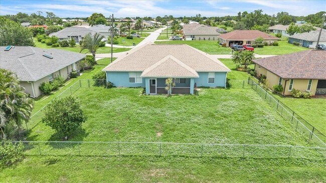 Building Photo - 1708 Blue Lake Cir