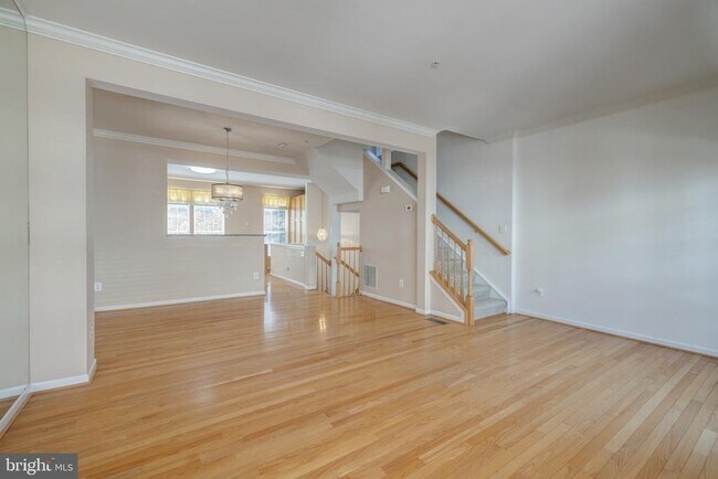 Building Photo - 5821 Pearson Ln