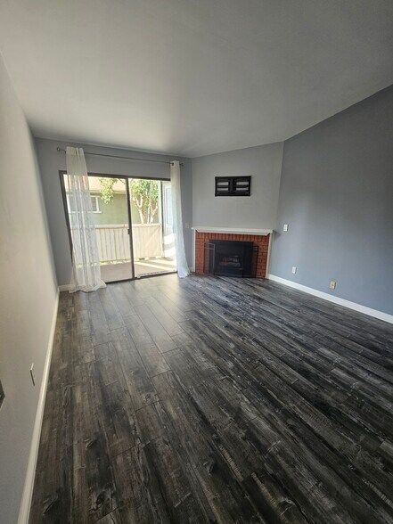 Building Photo - 1131 Packers Cir