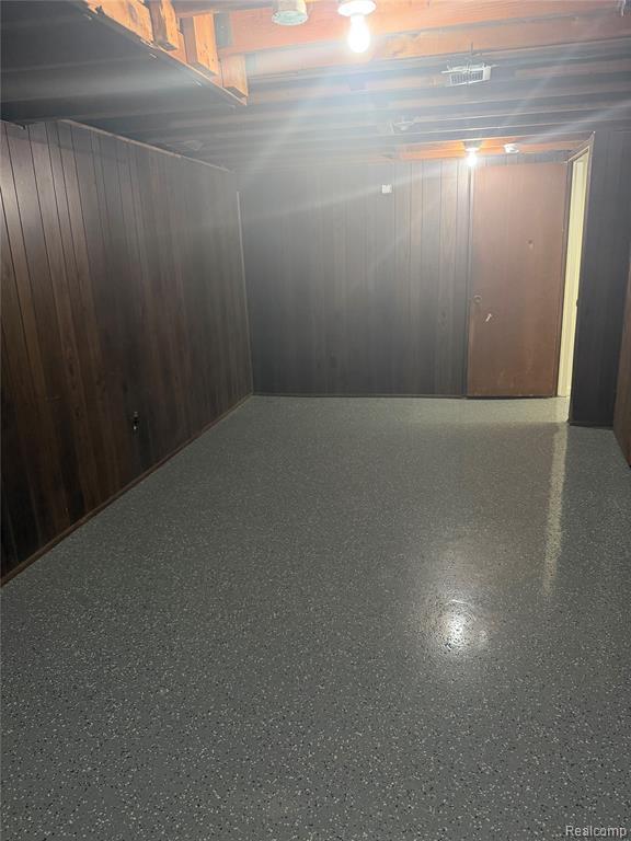 Building Photo - 32627 Dowland Dr