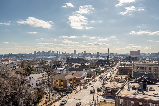 Building Photo - 600 Broadway