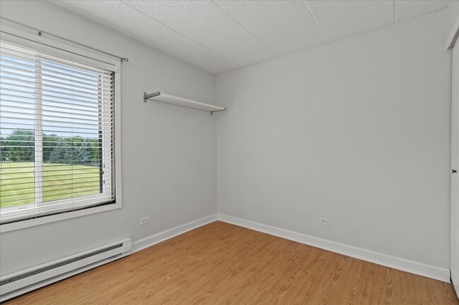 Building Photo - 708 Briar Hill Ln