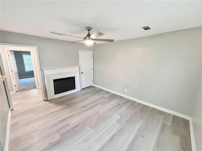 Building Photo - 488 Ramona St NE