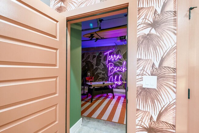 Building Photo - 19901 Charlie Claude Dr