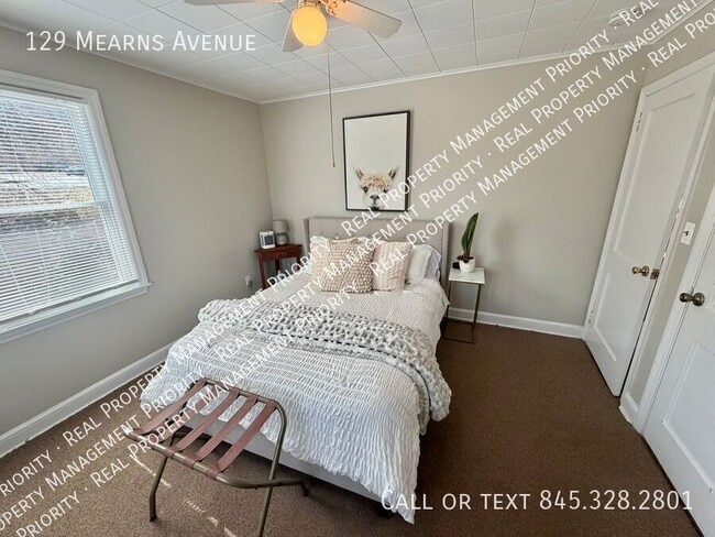 Building Photo - 129 Mearns Ave