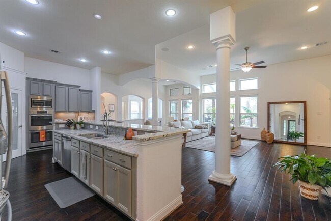 Building Photo - 26 Lufberry Pl