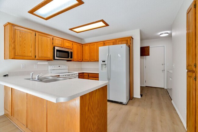 Building Photo - Beautiful 3-bedroom 2 bath Home in Bella Vista!