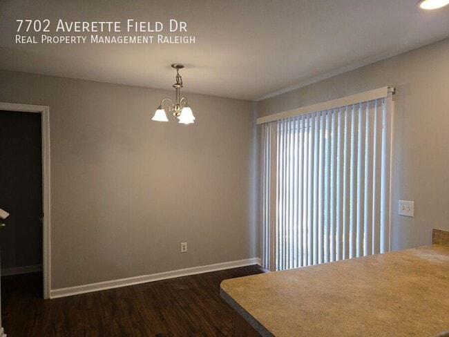 Building Photo - 7702 Averette Field Dr