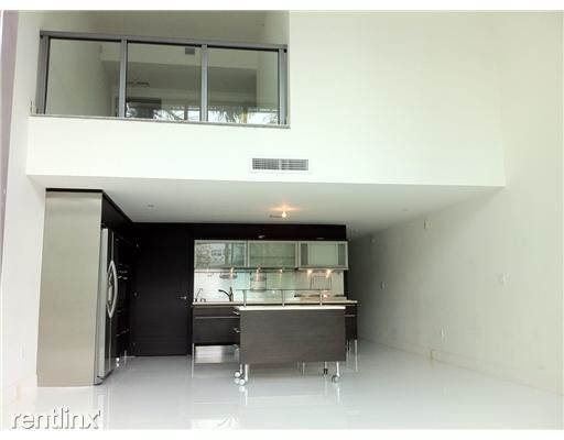 Primary Photo - 3 br, 3 bath Condo - 6000 Collins Ave Amaz...