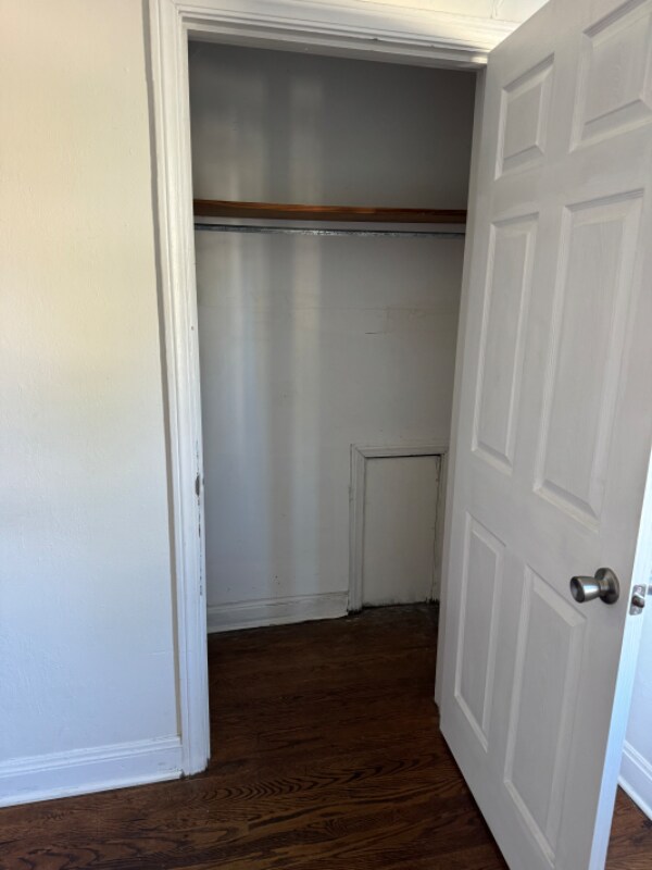 Building Photo - 88 Riverside Dr