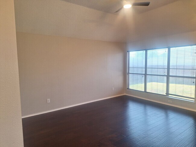 Building Photo - 3516 Paladin Pl