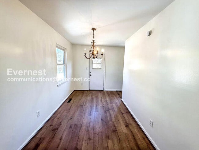 Building Photo - 6941 Suburban Terrace