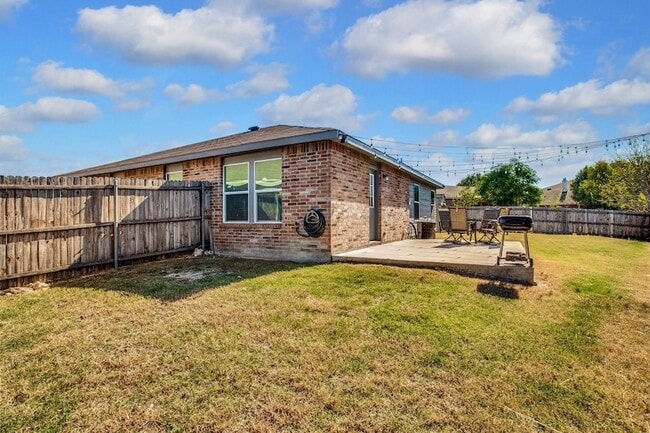 Building Photo - 5005 Village Stone Ct