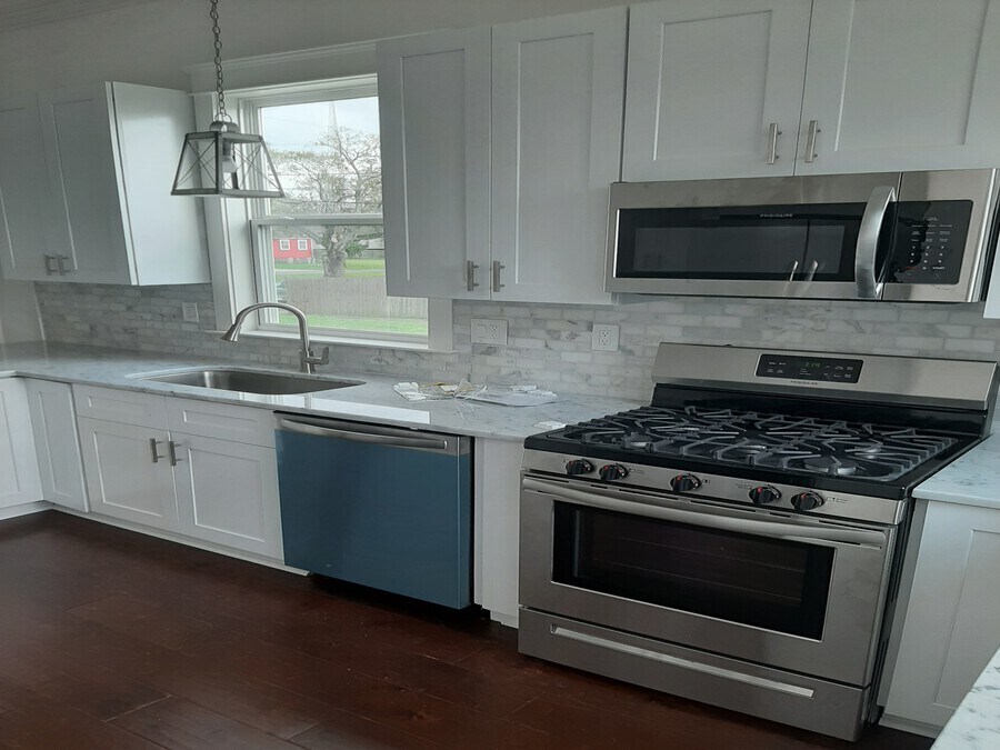 Building Photo - 3000 Saint Roch Ave