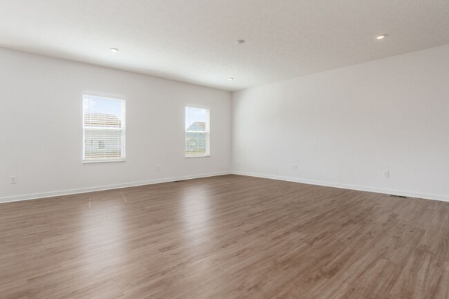 Building Photo - 724 Herd Ave