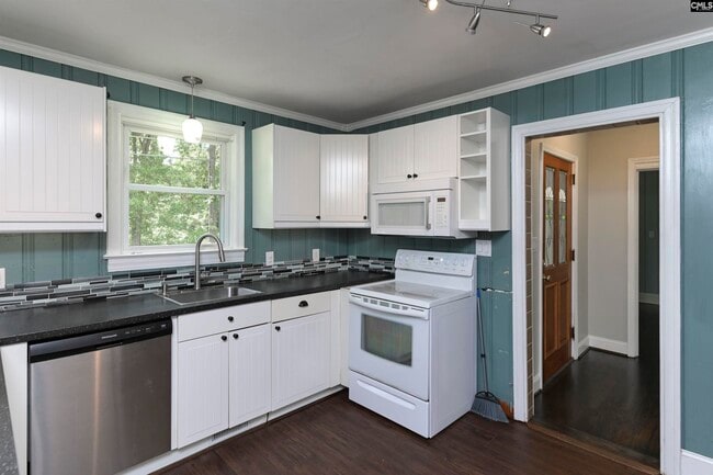 Building Photo - 1108 Rutland Ave