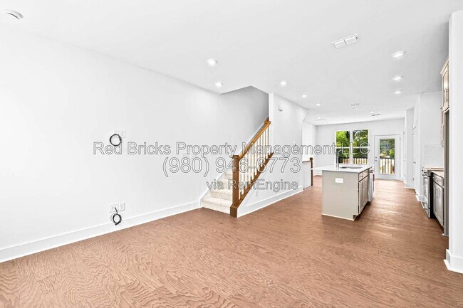 Building Photo - 5017 Sovereignty Ct