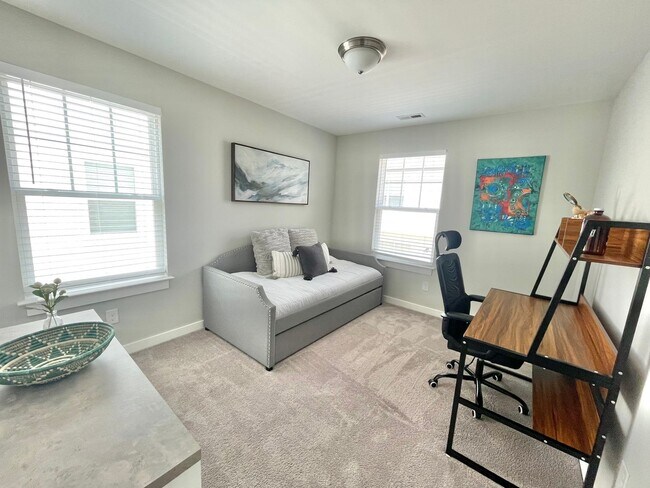 Building Photo - FURNISHED (or not) Like New 2020 Build Old...