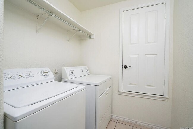 Building Photo - Cozy 2-Bedroom Home Just Off 151 & 410