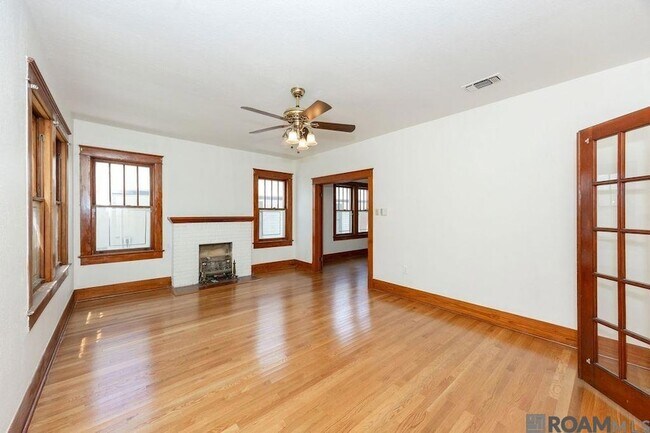Building Photo - 219 Westmoreland Dr