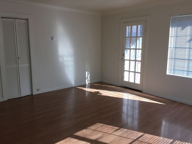 Building Photo - 2Bed/1Bath Single Family Home Located In Private Area Near East 14th St. San Leandro, Ca.