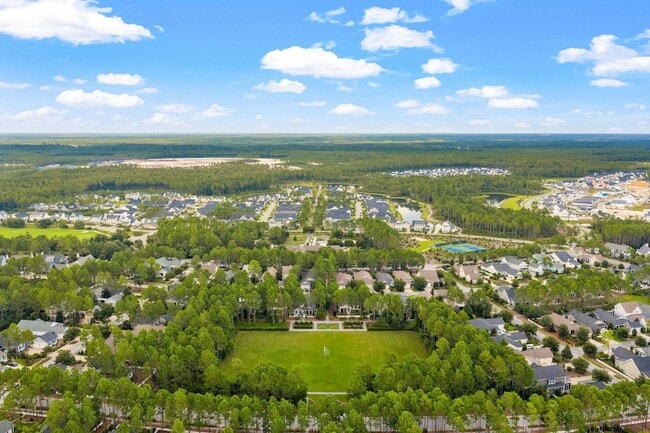 Building Photo - 76 Conifer Ct