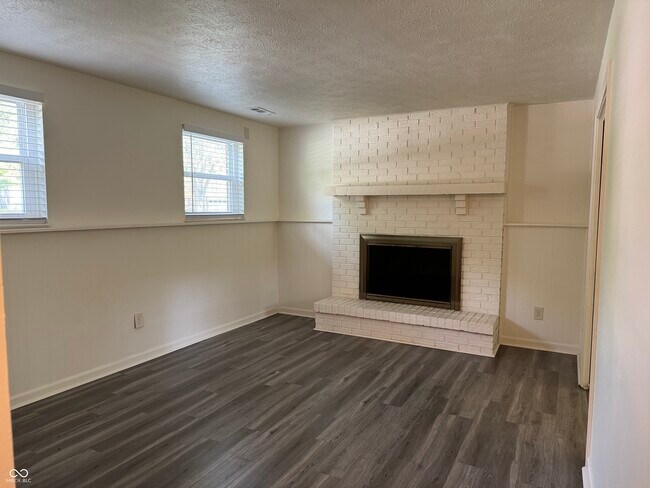Building Photo - 7717 Cambridge Dr