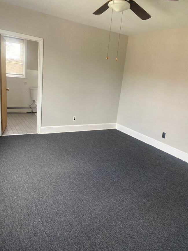 Building Photo - 5817 Keystone St