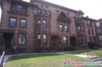 Building Photo - 596 Summit Ave