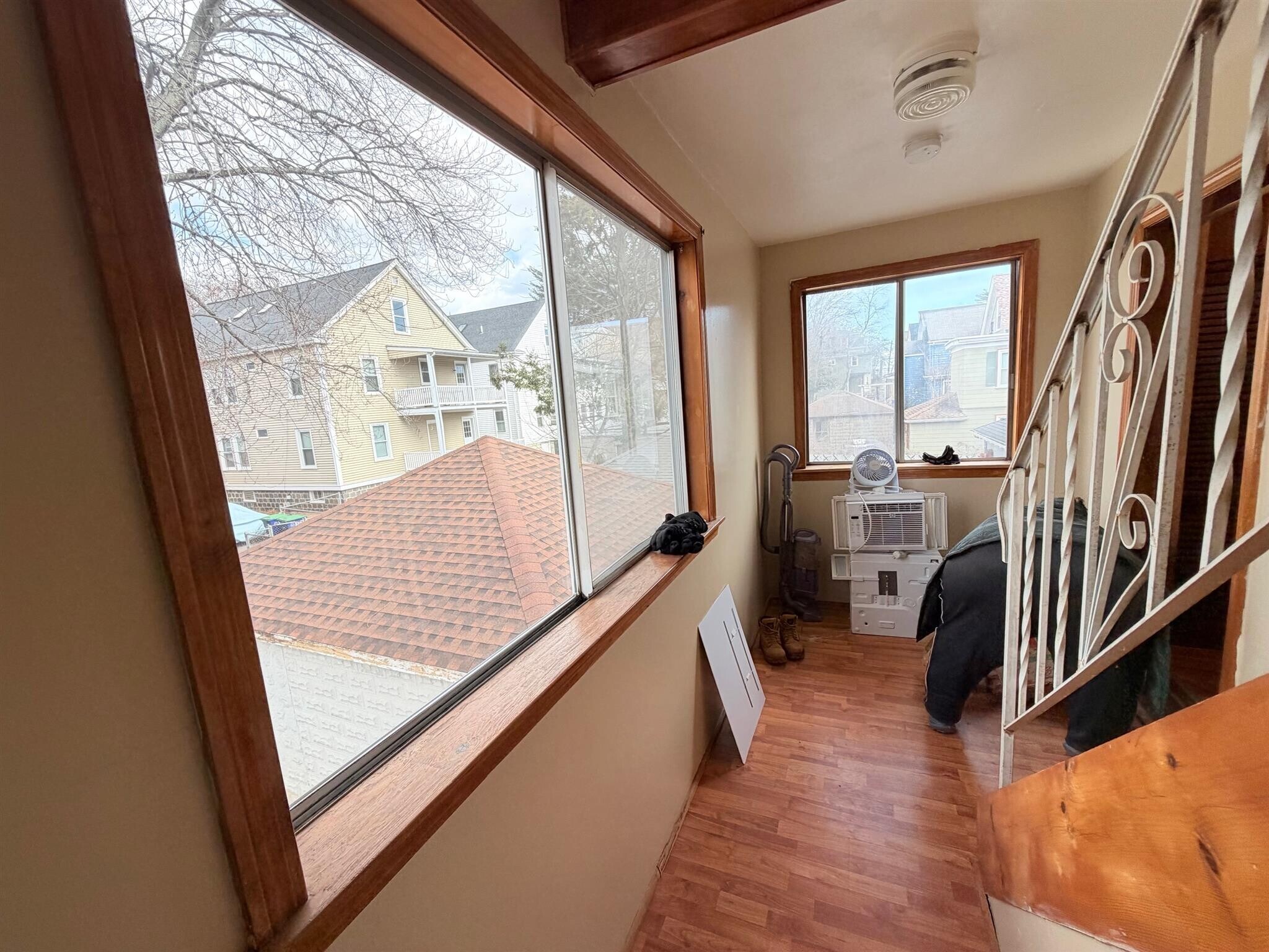 Building Photo - 27 Conwell Ave