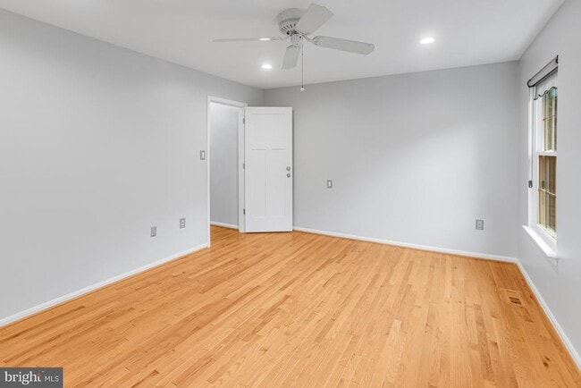 Building Photo - 3434 Fort Lyon Dr