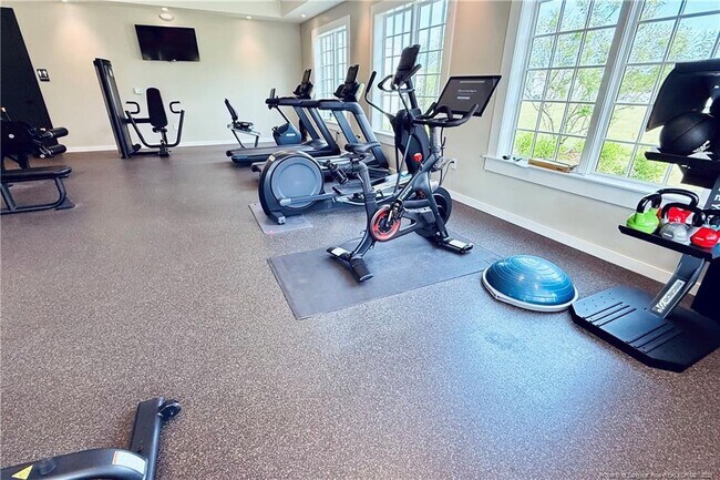 Building Photo - 123 Glen Clova Dr