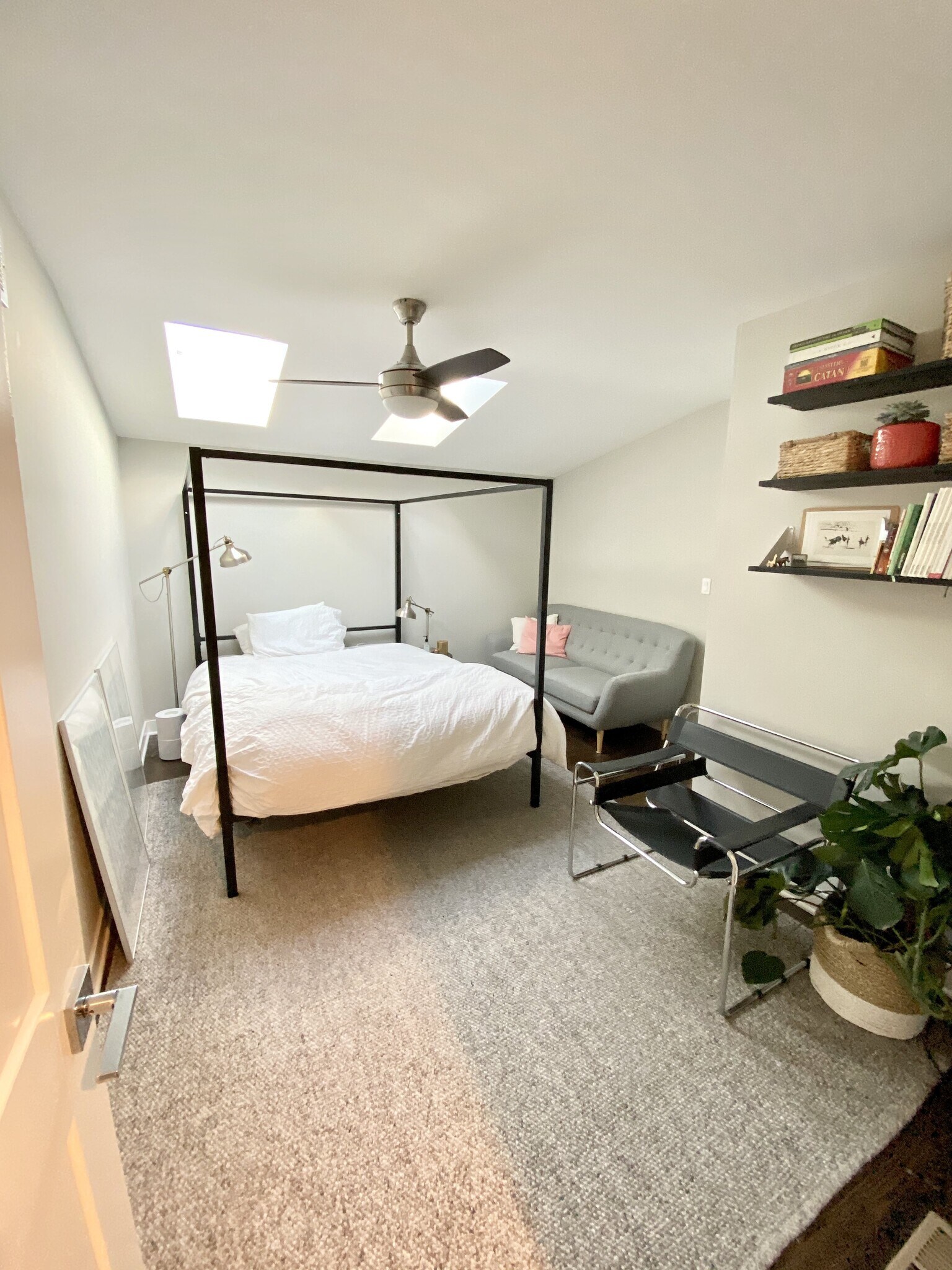 Building Photo - 1854 W 18th St