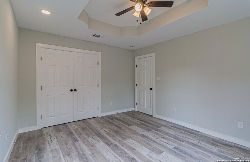 Building Photo - 210 N San Jacinto St