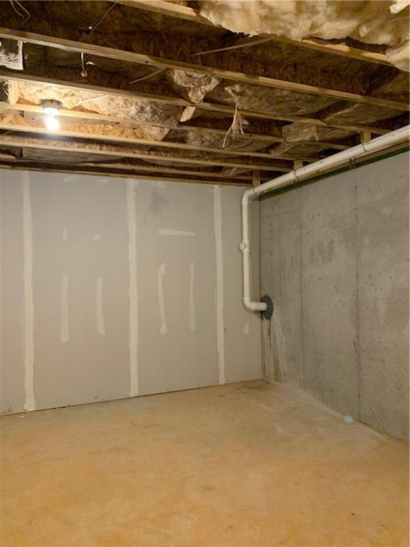 Building Photo - 227 Royal Cres Terrace