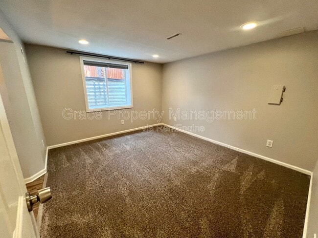 Building Photo - 1235 S Patton Ct