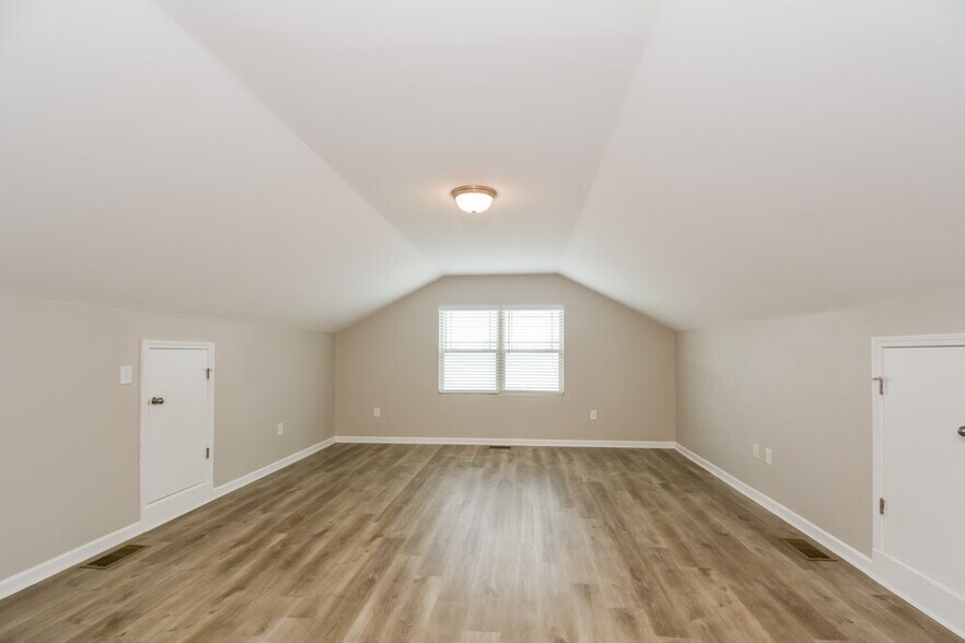 Building Photo - 1024 Thoughtful Spot Ln