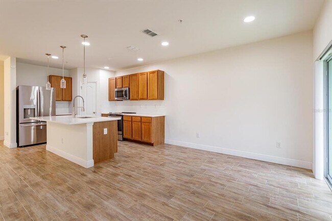 Building Photo - 3641 Seneca Club Loop