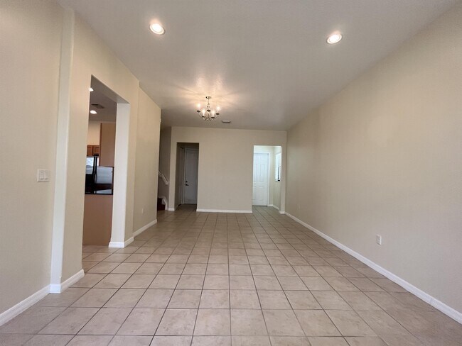 Building Photo - 9165 SW 36th Mnr