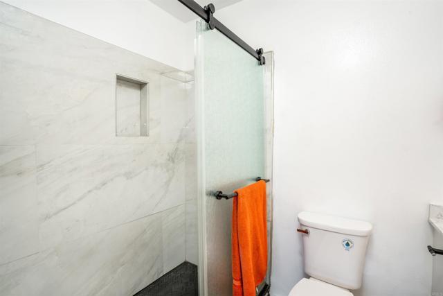 Building Photo - 3407 Del Este Way