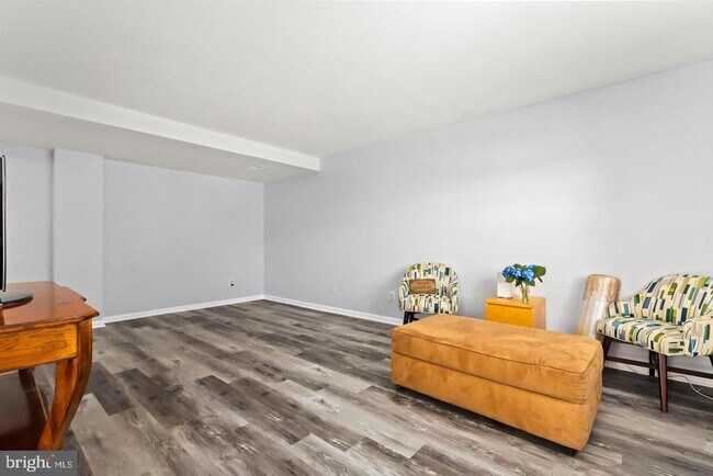 Building Photo - 9904 Hagel Cir