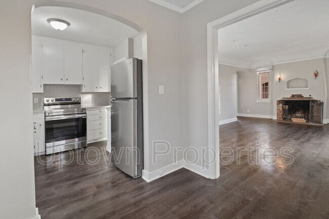 Building Photo - 1344 NE 68th Ave