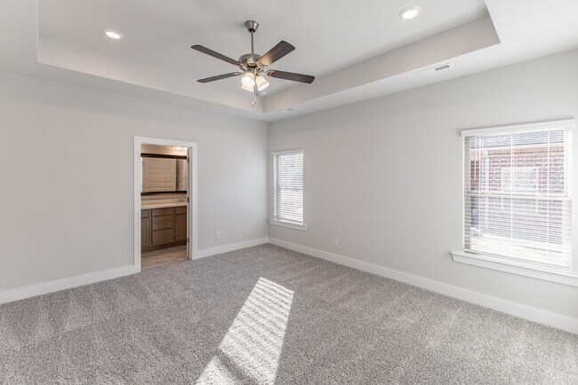 Building Photo - 6027 Margie Collins Dr SE