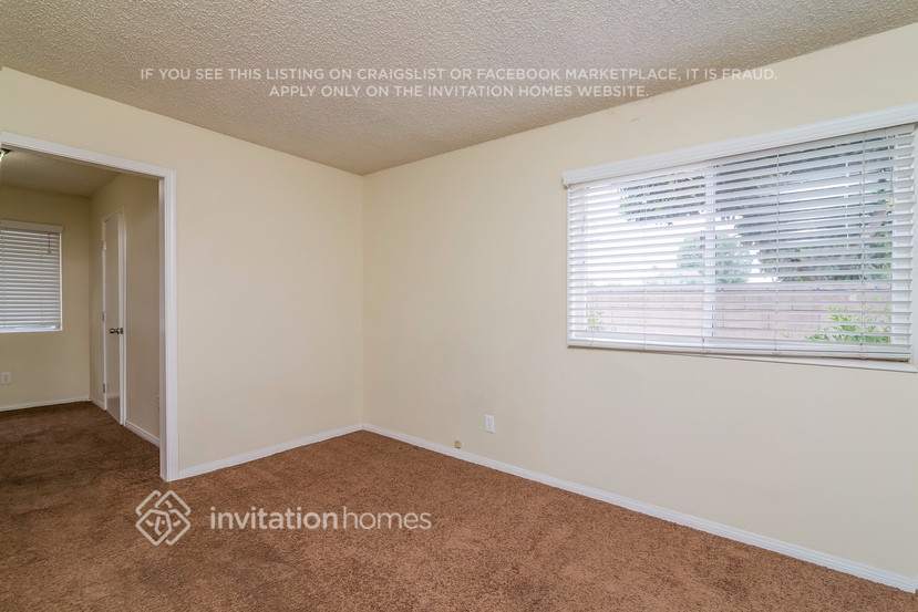 Building Photo - 17002 E Bellbrook St
