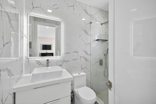 Building Photo - 2673 NW 64th Blvd